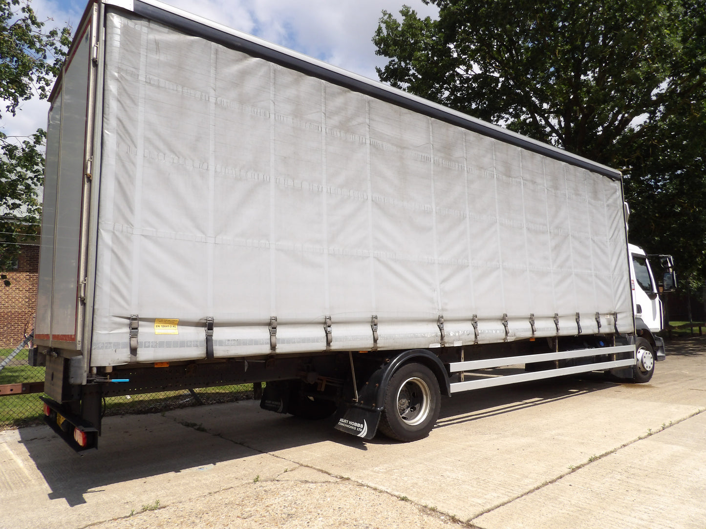 Renault Trucks Range D 240 Curtain Side Rigid Truck – 2019