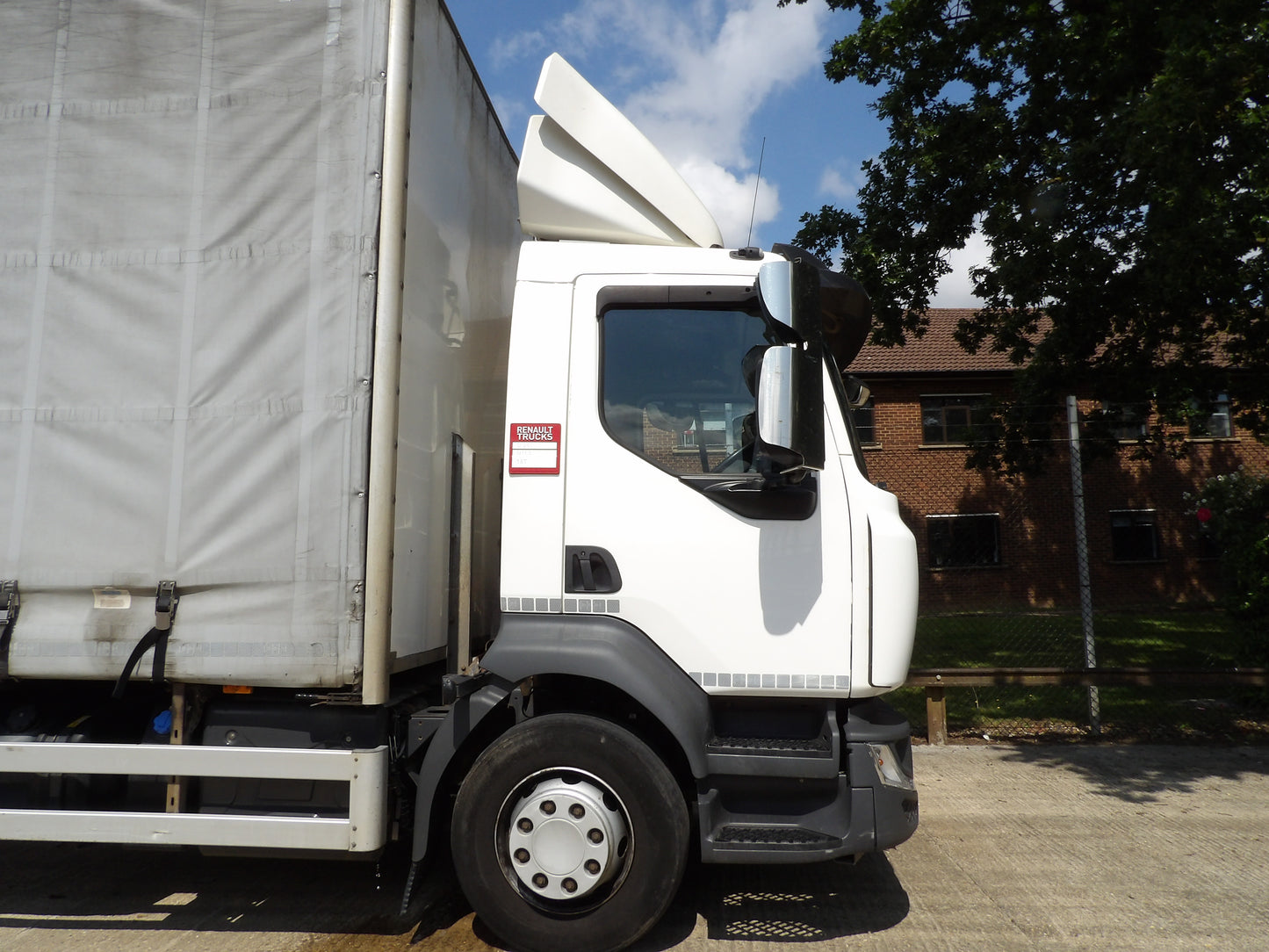 Renault Trucks Range D 240 Curtain Side Rigid Truck – 2019