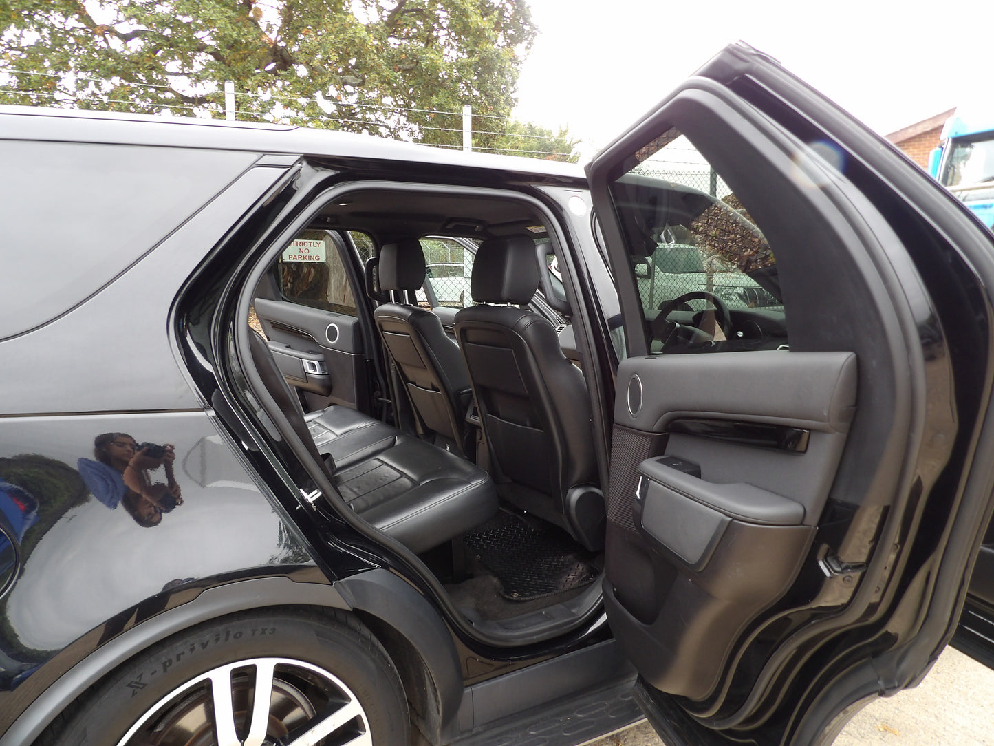 Land Rover Discovery 3.0 SD V6 SE Auto 4WD Euro 6 β 2019