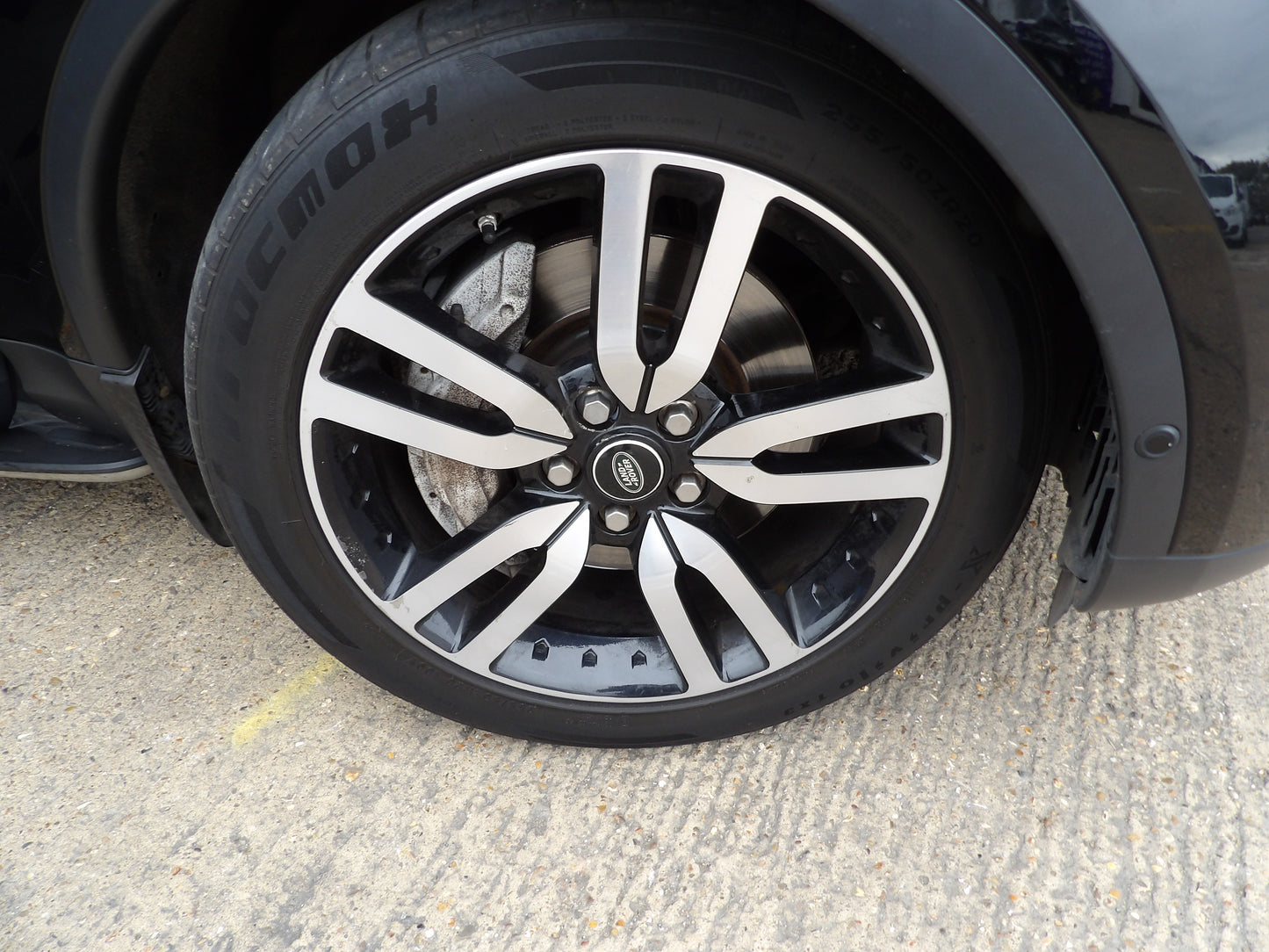 Land Rover Discovery 3.0 SD V6 SE Auto 4WD Euro 6 β 2019