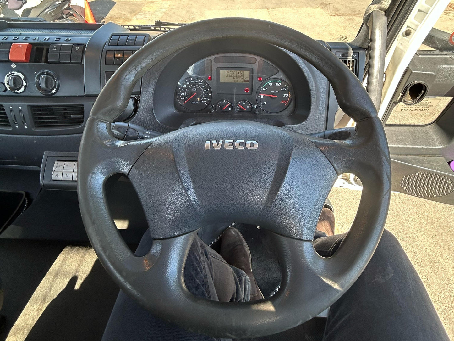 Iveco Eurocargo 250 Flatbed Rigid Truck – 2014