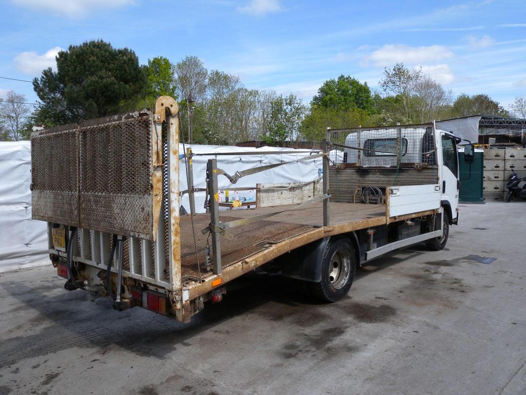 Isuzu Forward N75.190 L Beavertail – 2017