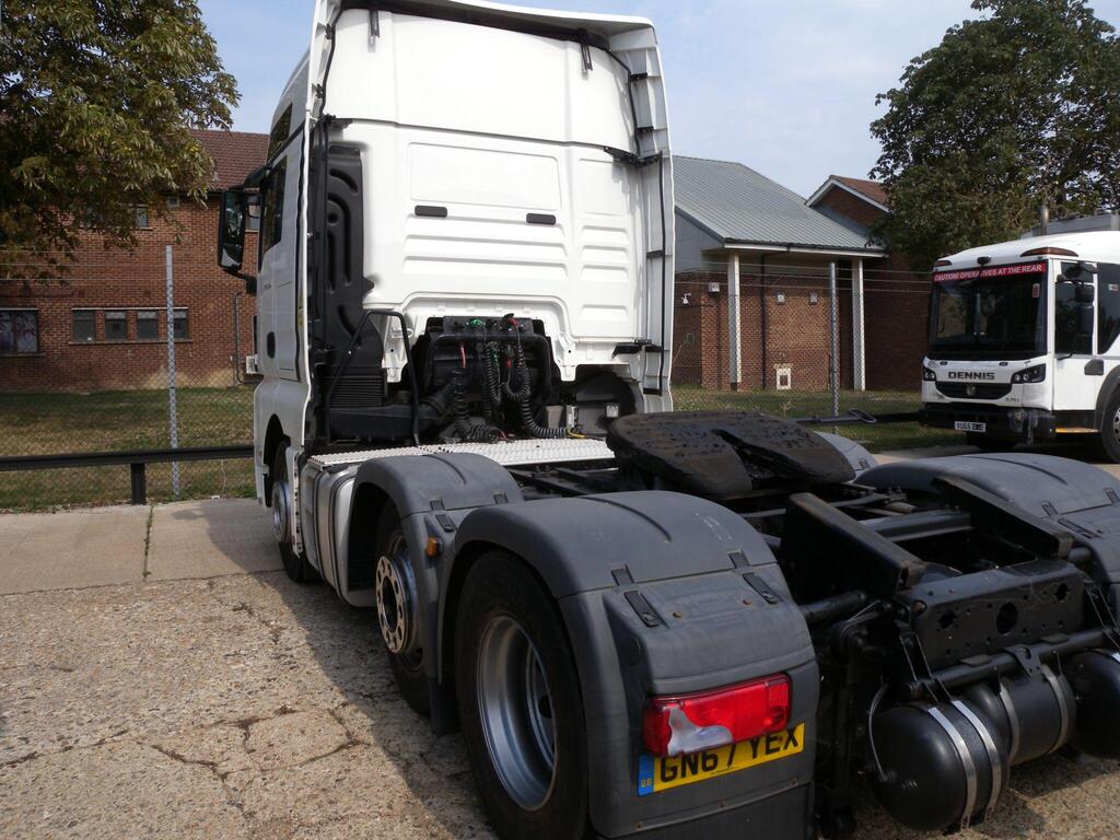 MAN TGX 26.460 Sleeper Cab Tractor Unit – 2018