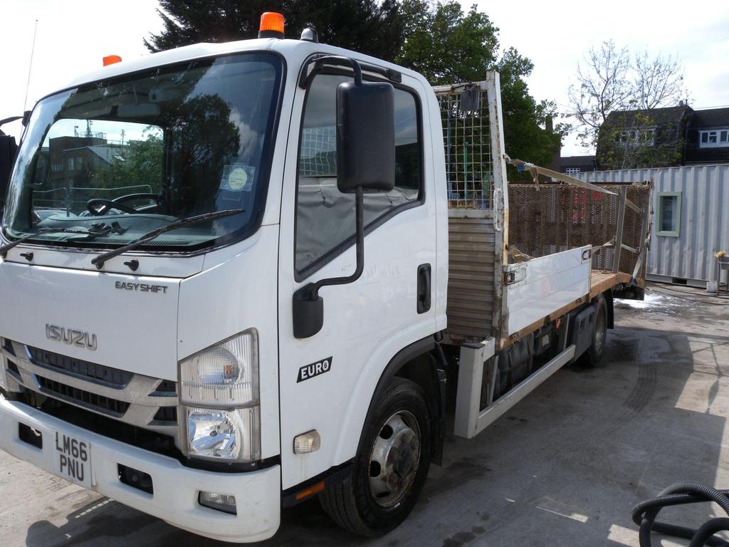 Isuzu Forward N75.190 L Beavertail – 2017