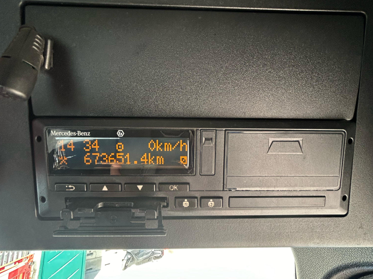 Mercedes-Benz Actros 2546 Sleeper Cab Tractor Unit – 2019