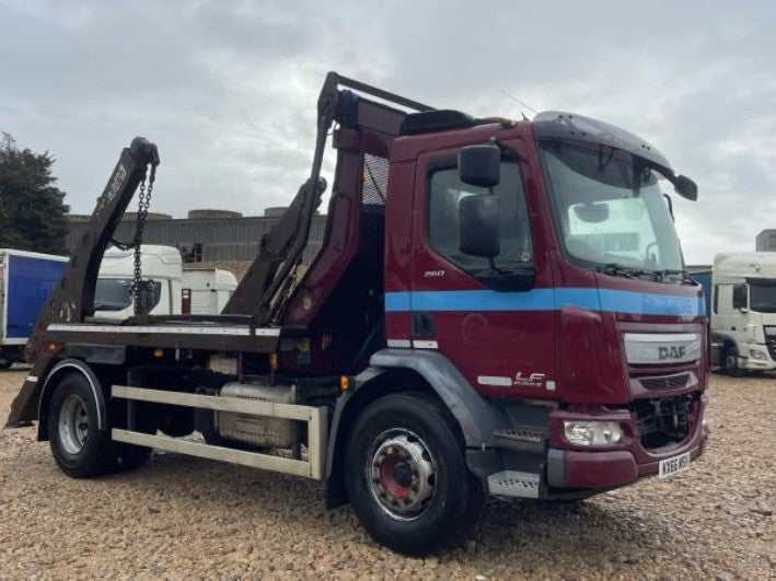 DAF LF 260 Skip Loader β 2016