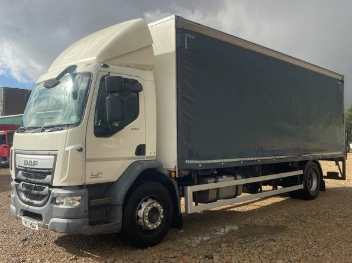 DAF LF 260 Curtain Side Rigid Truck β 2017