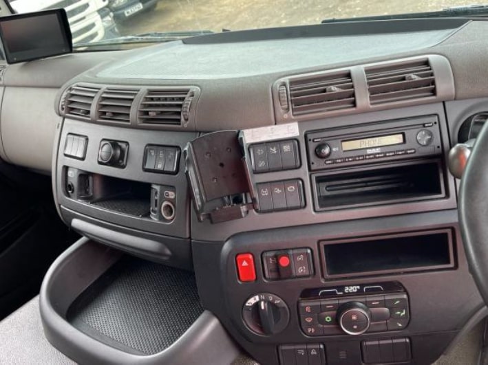DAF CF 340 Box Rigid Truck β 2019