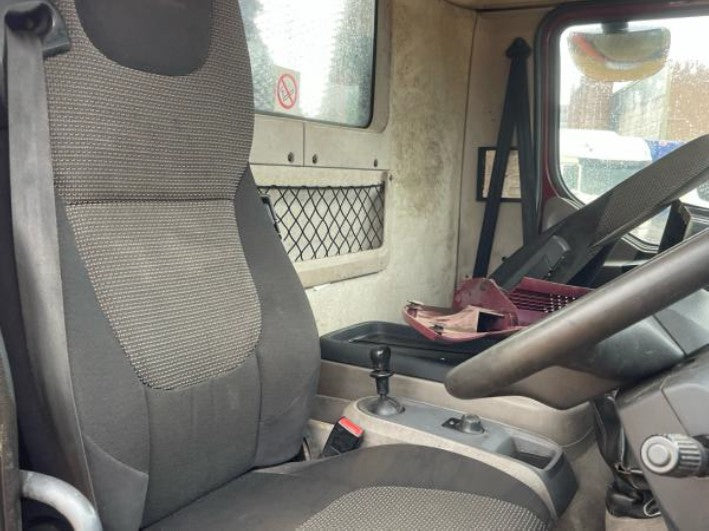 DAF LF 260 Skip Loader β 2016