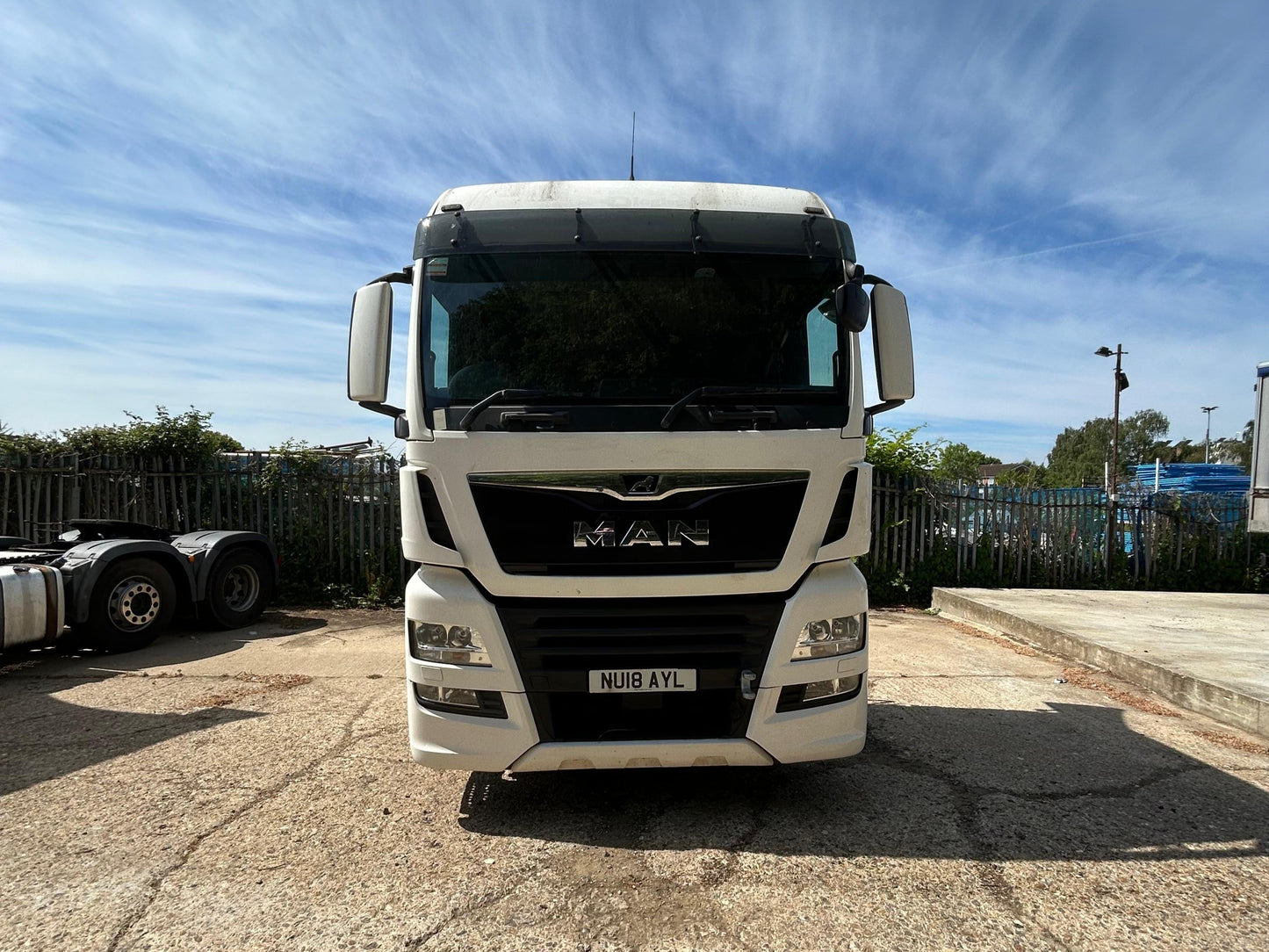 MAN TGX 26.460 Sleeper Cab Tractor Unit – 2018