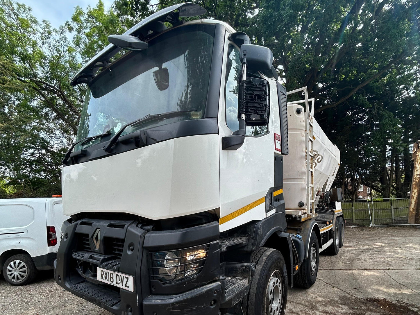 Renault Trucks Range C430 Volumetric Concrete Mixer – 2018