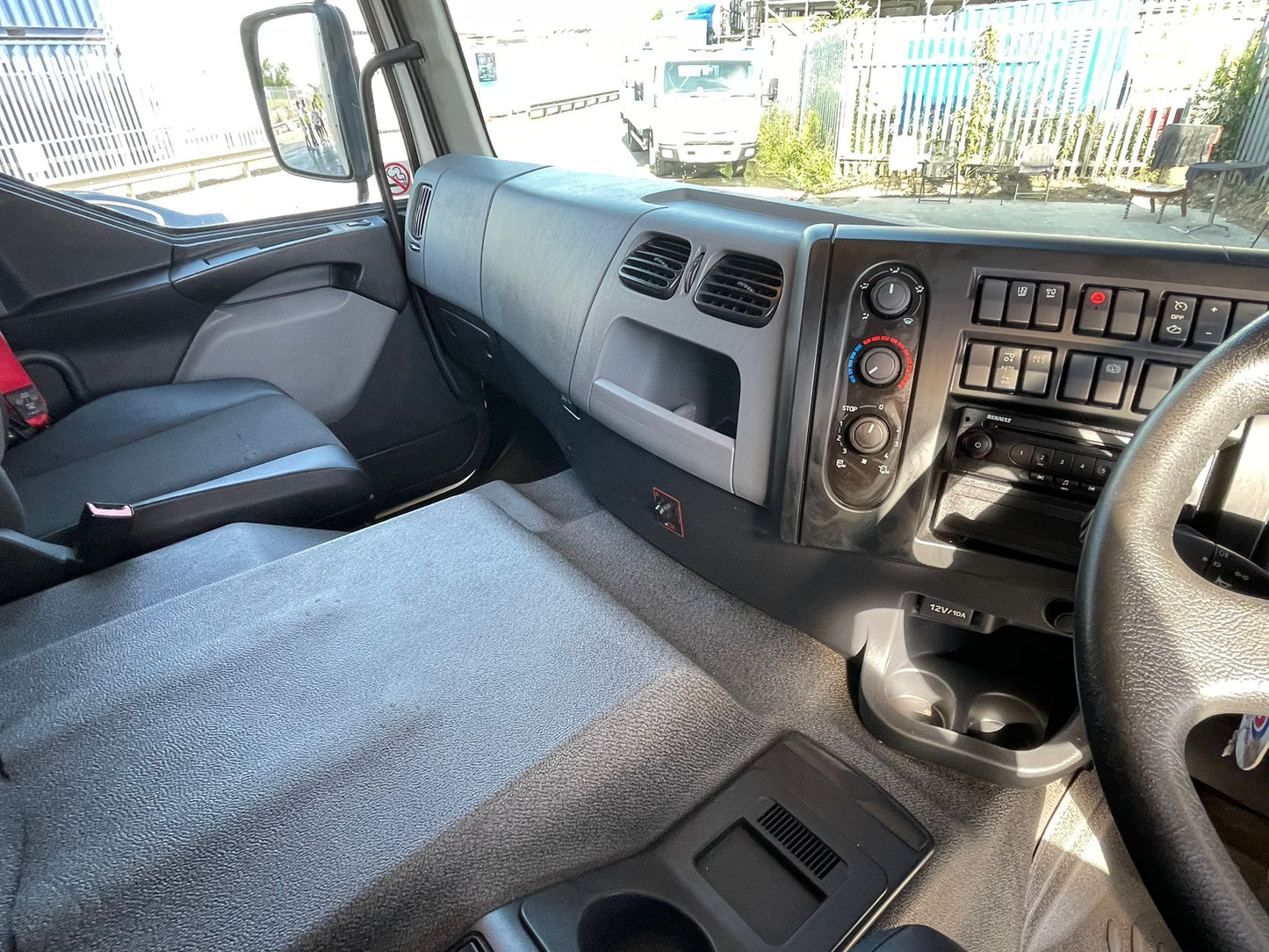 Renault Trucks Range D 26 Box – 2017