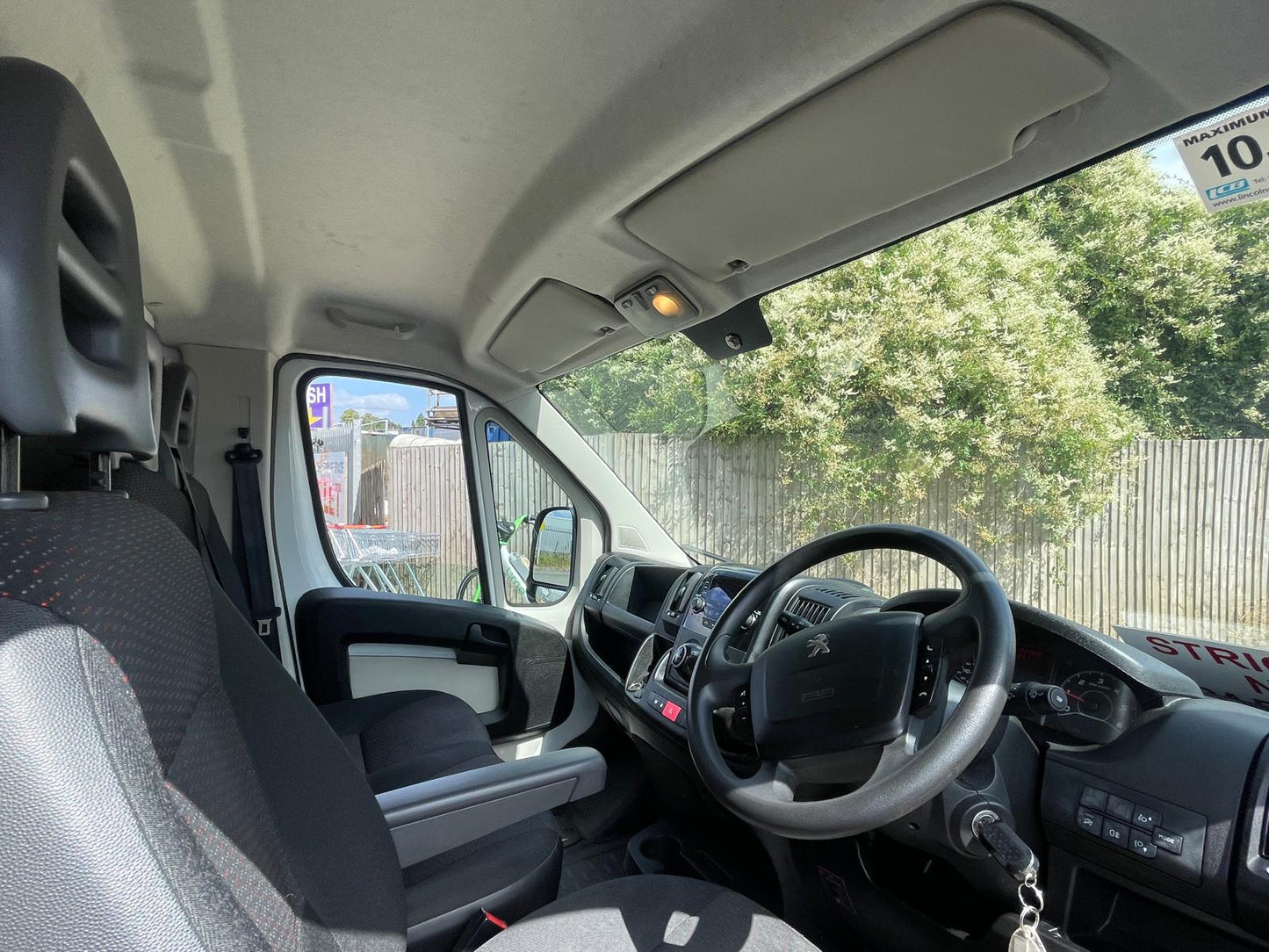 Peugeot Boxer 2.2 BlueHDi 335 S – 2019 (69)
