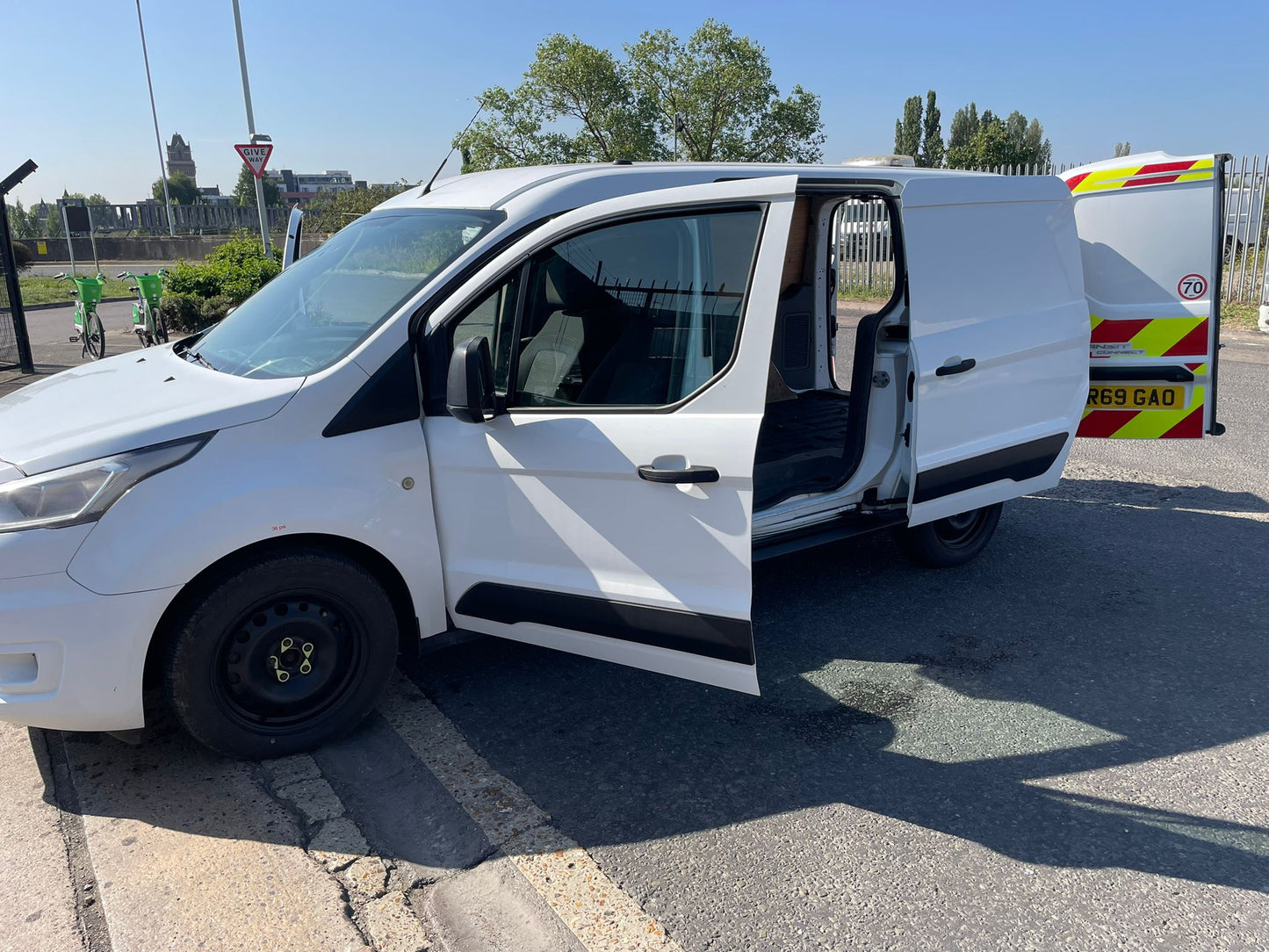Ford Transit Connect 1.5 240 EcoBlue Trend L2 Euro 6 Panel Van – 2019