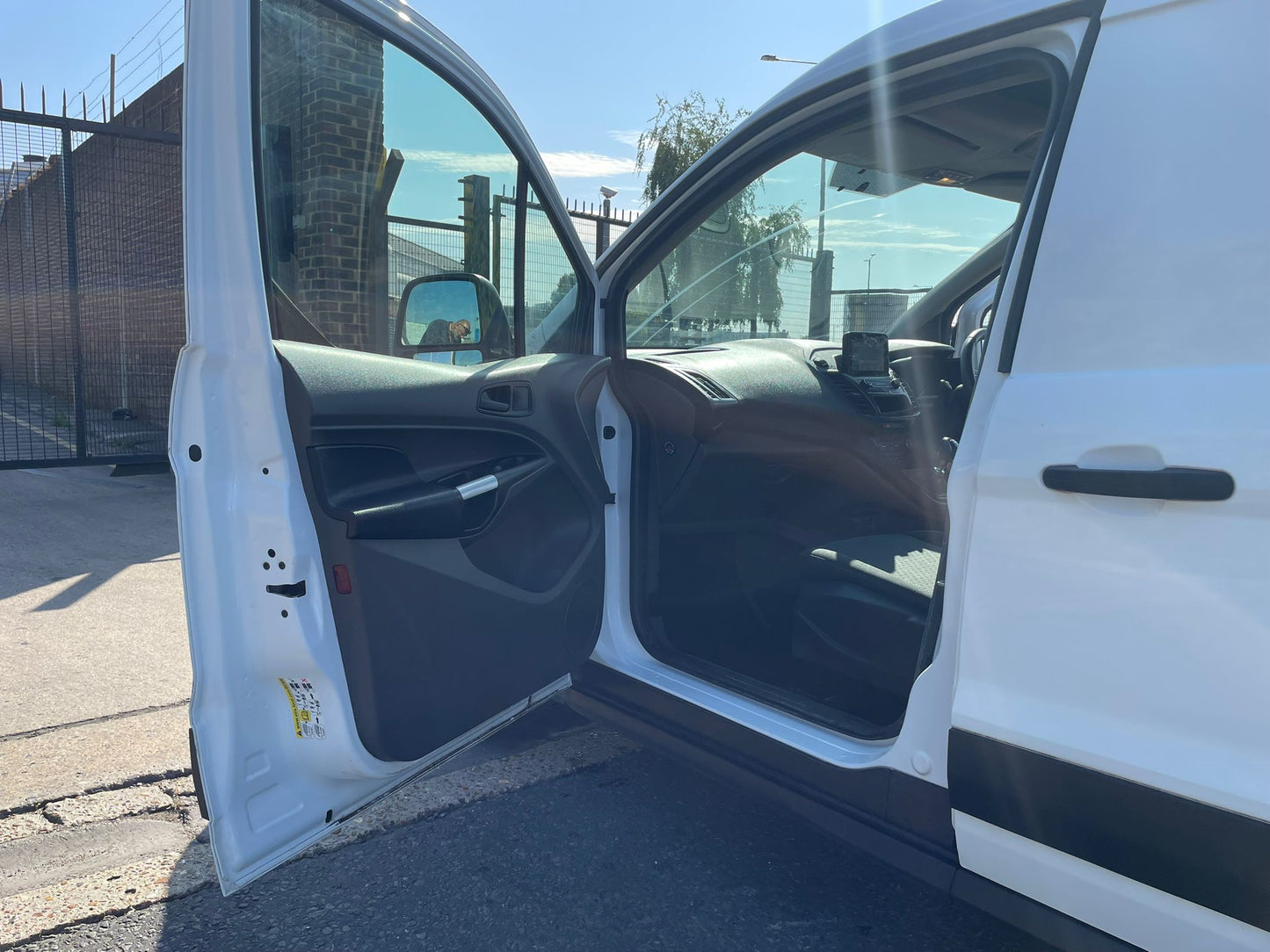 Ford Transit Connect 1.5 240 EcoBlue Trend L2 Euro 6 Panel Van – 2019