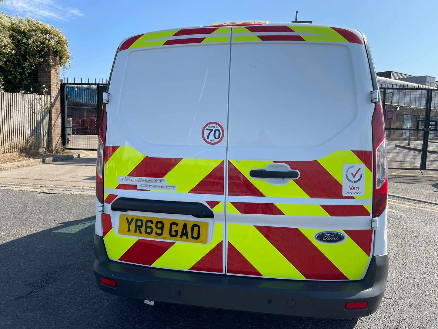 Ford Transit Connect 1.5 240 EcoBlue Trend L2 Euro 6 Panel Van – 2019