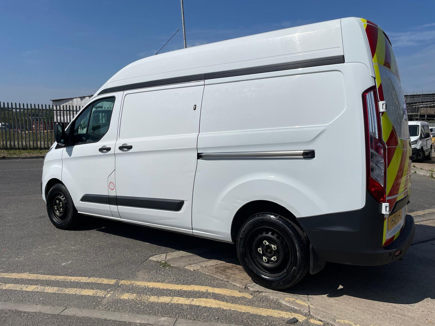 Ford Transit Custom 2.0 TDCi 340 Trend L2 H2 Panel Van – 2018