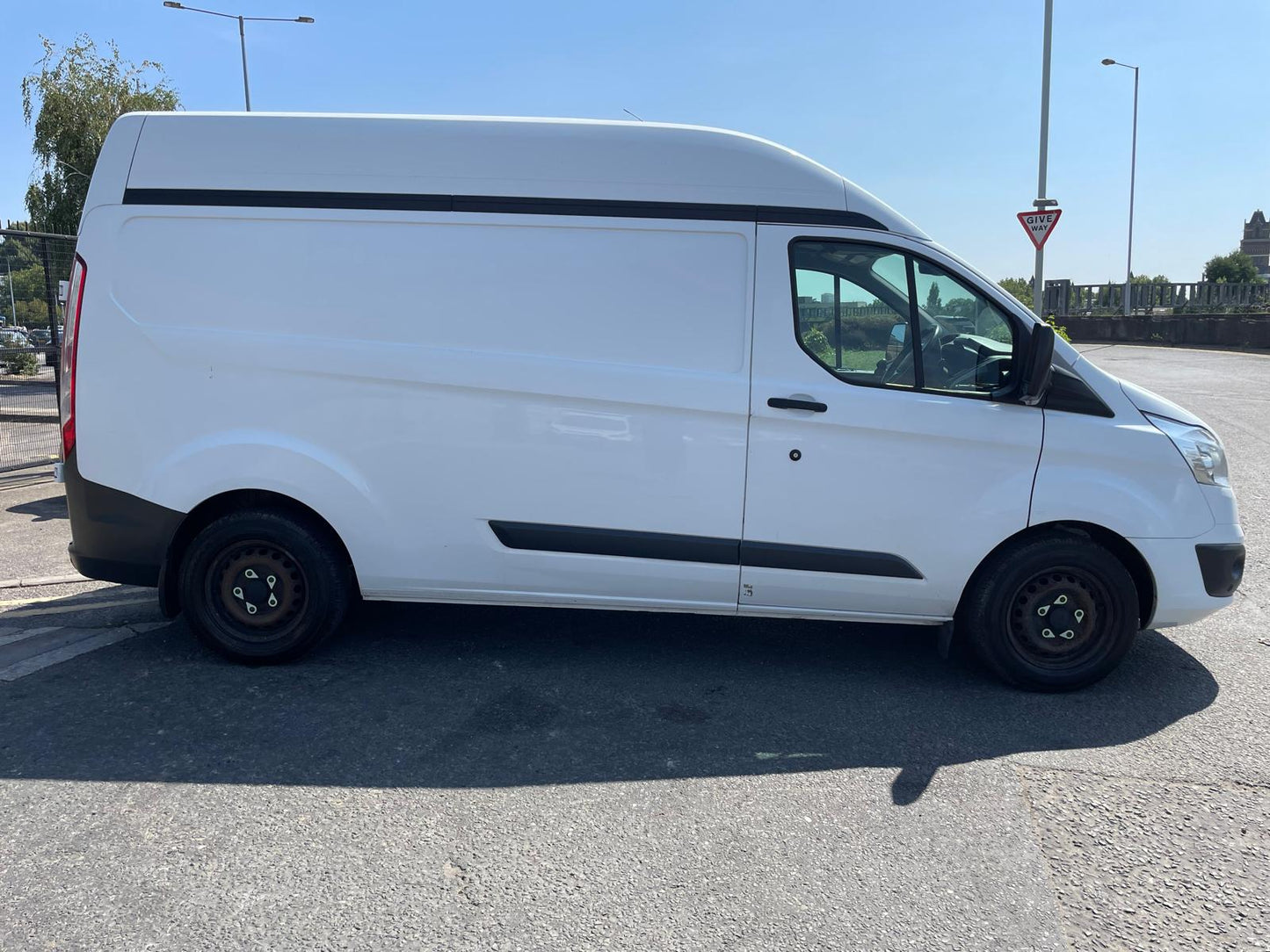 Ford Transit Custom 2.0 TDCi 340 Trend L2 H2 Panel Van – 2017