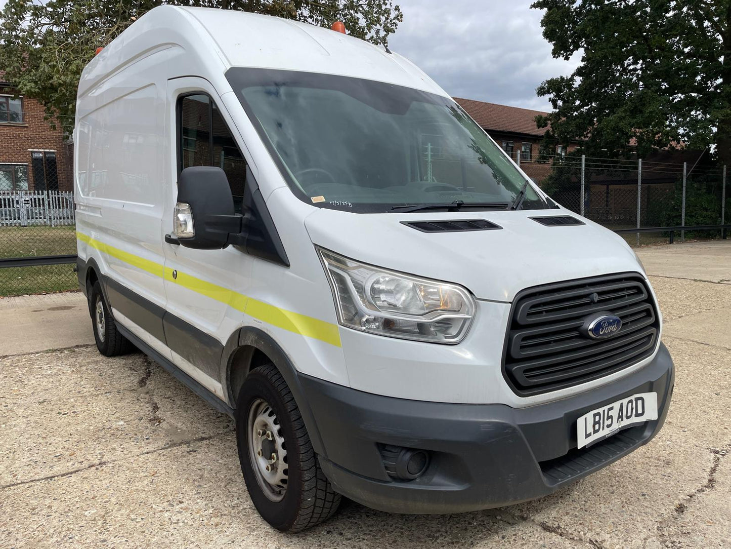 Ford Transit 2.2 TDCi 350 RWD L2 H3 Euro 5 Panel Van – 2015