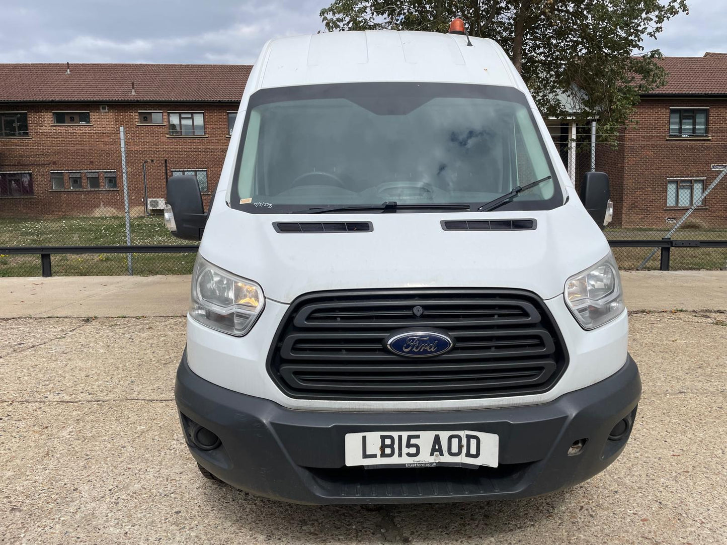 Ford Transit 2.2 TDCi 350 RWD L2 H3 Euro 5 Panel Van – 2015