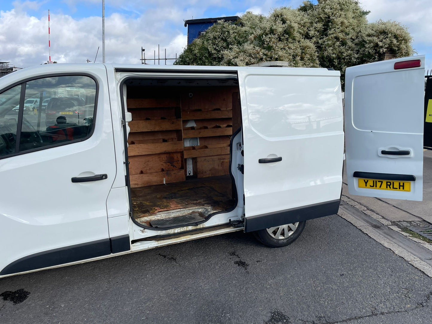 Renault Trafic 1.6 dCi ENERGY 27 Business SWB Panel Van – 2017