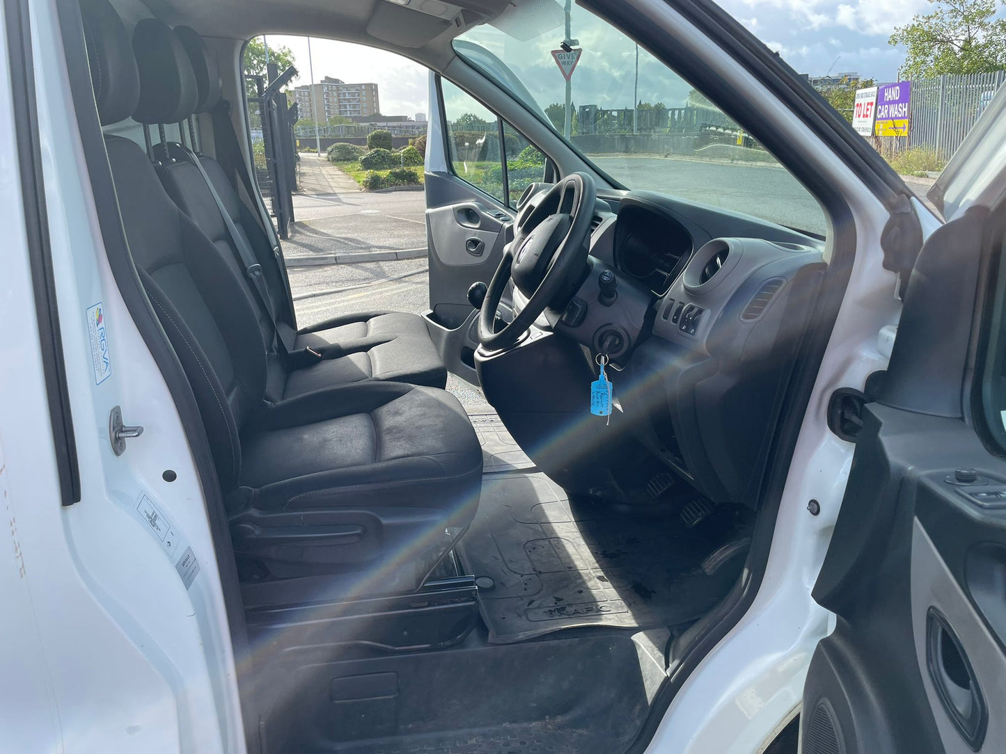 Renault Trafic 1.6 dCi ENERGY 27 Business SWB Panel Van – 2017