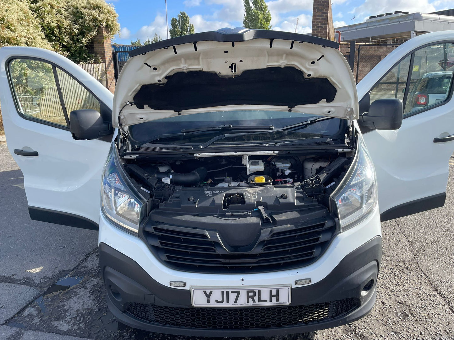 Renault Trafic 1.6 dCi ENERGY 27 Business SWB Panel Van – 2017