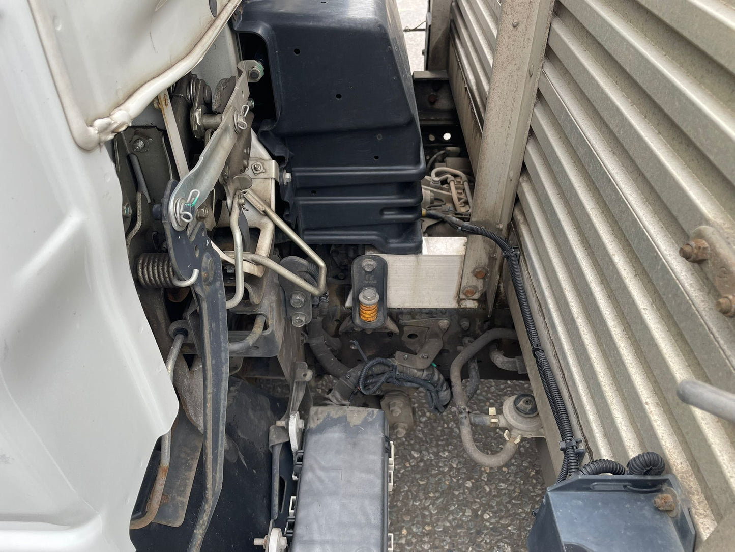 Isuzu Forward N75.190 L Flatbed Rigid Truck – 2019