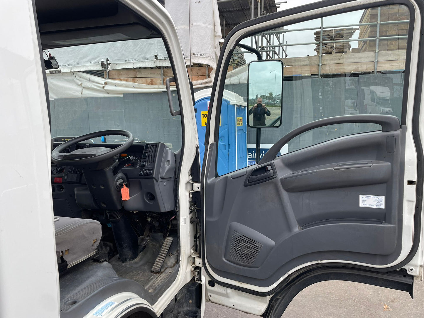 Isuzu Forward N75.190 L Flatbed Rigid Truck – 2019