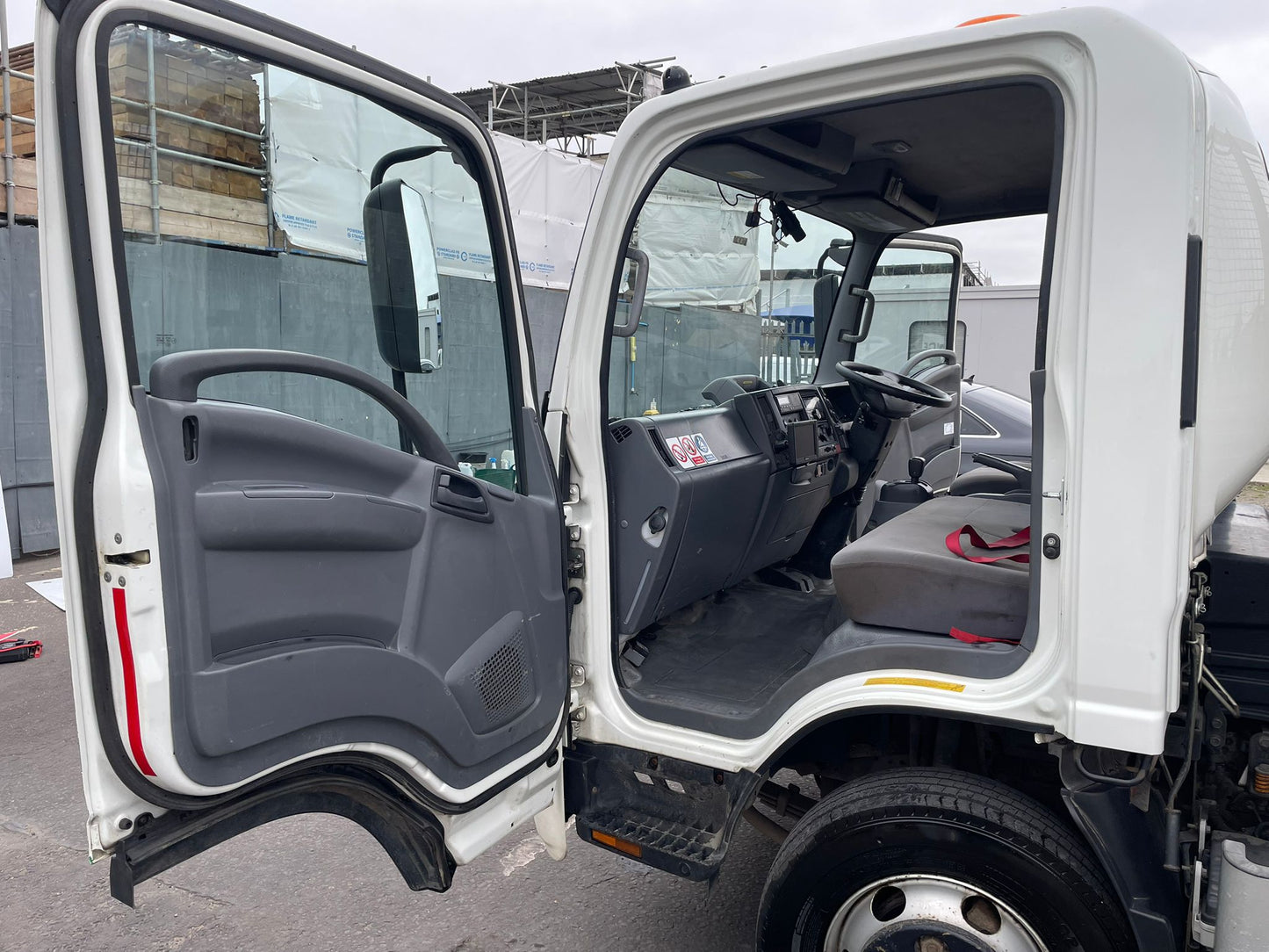 Isuzu Forward N75.190 L Flatbed Rigid Truck – 2019