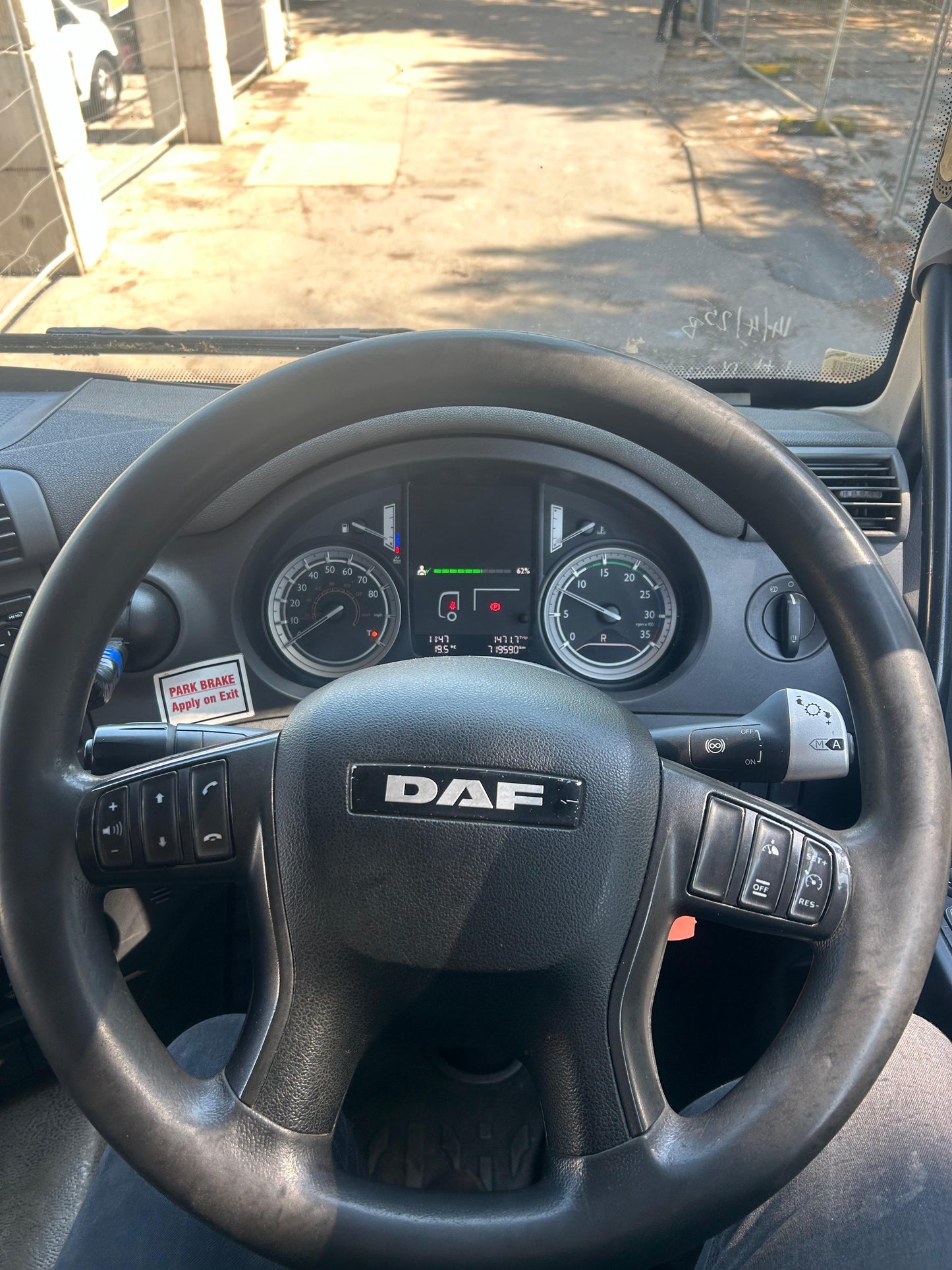 DAF CF 250 4x2 Temperature Controlled Rigid Truck – 2016