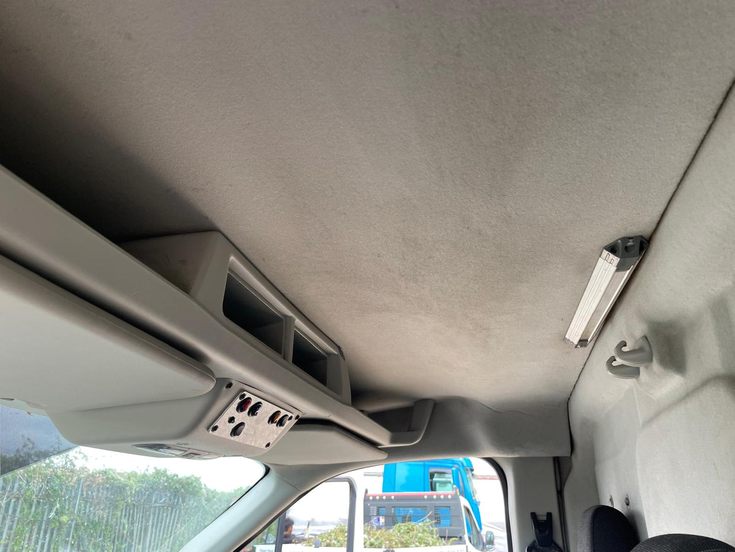 Ford Transit 2.2 TDCi 350 RWD L2 H3 Euro 5 Panel Van – 2015