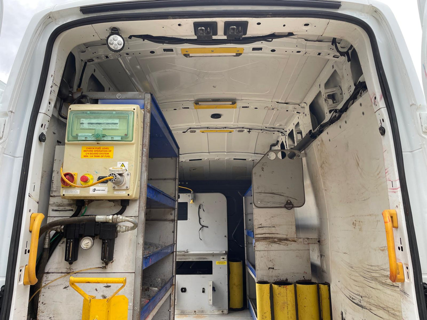 Ford Transit 2.2 TDCi 350 RWD L2 H3 Euro 5 Panel Van – 2015