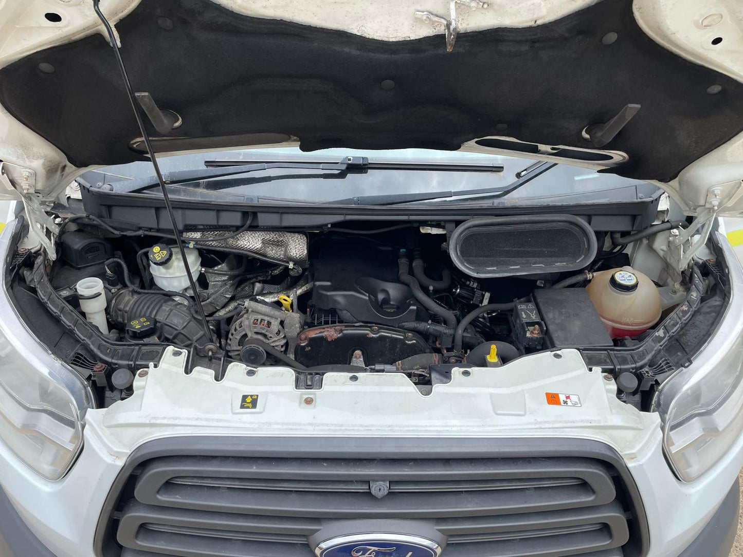 Ford Transit 2.2 TDCi 350 RWD L2 H3 Euro 5 Panel Van – 2015