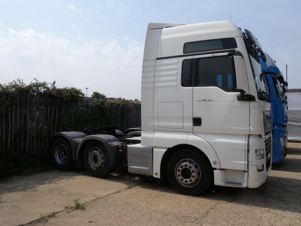 MAN TGX 26.460 Sleeper Cab Tractor Unit – 2018