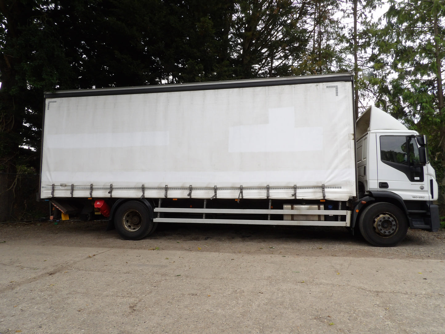 Iveco Eurocargo 180.250 Curtain Side Rigid Truck – 2017