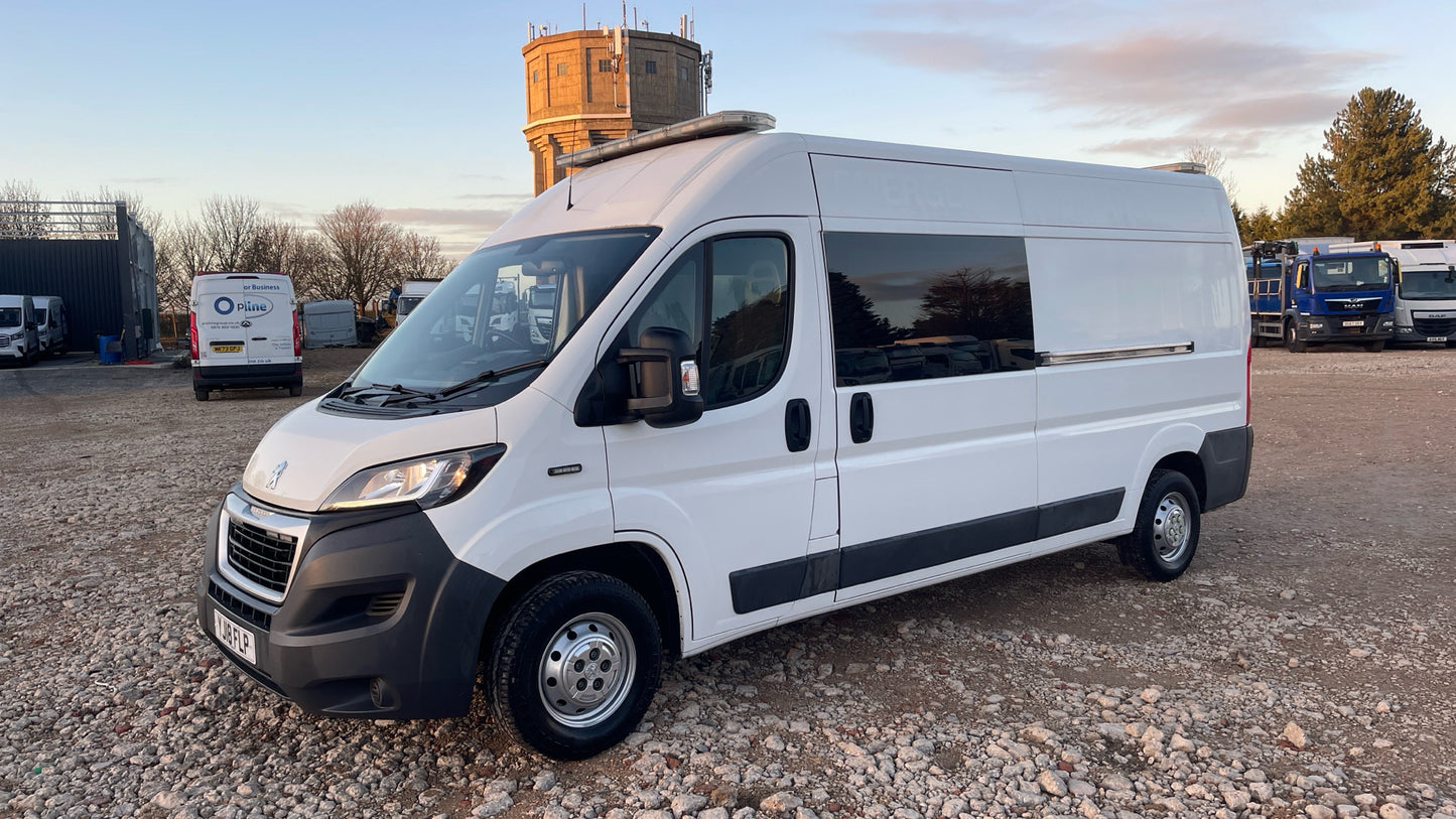 Peugeot Boxer 2.0 BlueHDi 335 L3 H2 Euro 6 Combi Van – 2018 (YJ18 FLP)