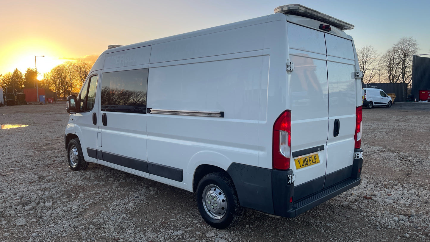 Peugeot Boxer 2.0 BlueHDi 335 L3 H2 Euro 6 Combi Van – 2018 (YJ18 FLP)