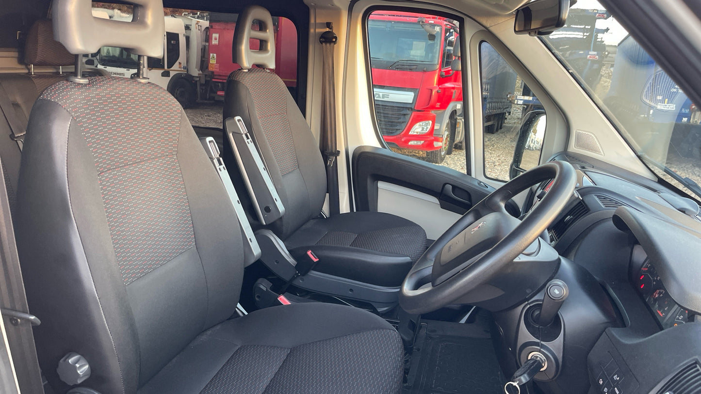 Peugeot Boxer 2.0 BlueHDi 335 L3 H2 Euro 6 Combi Van – 2018 (YJ18 FLP)