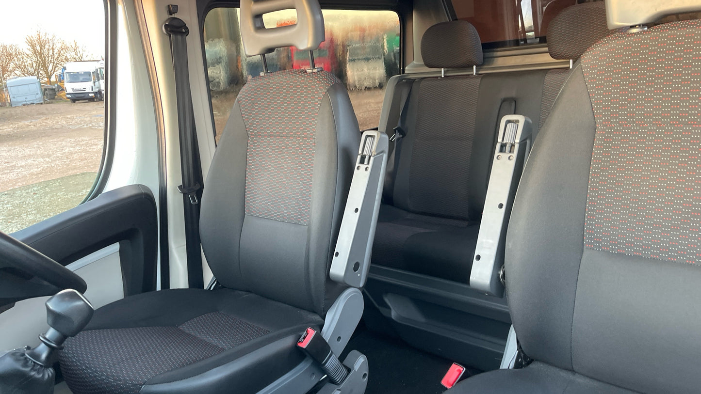 Peugeot Boxer 2.0 BlueHDi 335 L3 H2 Euro 6 Combi Van – 2018 (YJ18 FLP)