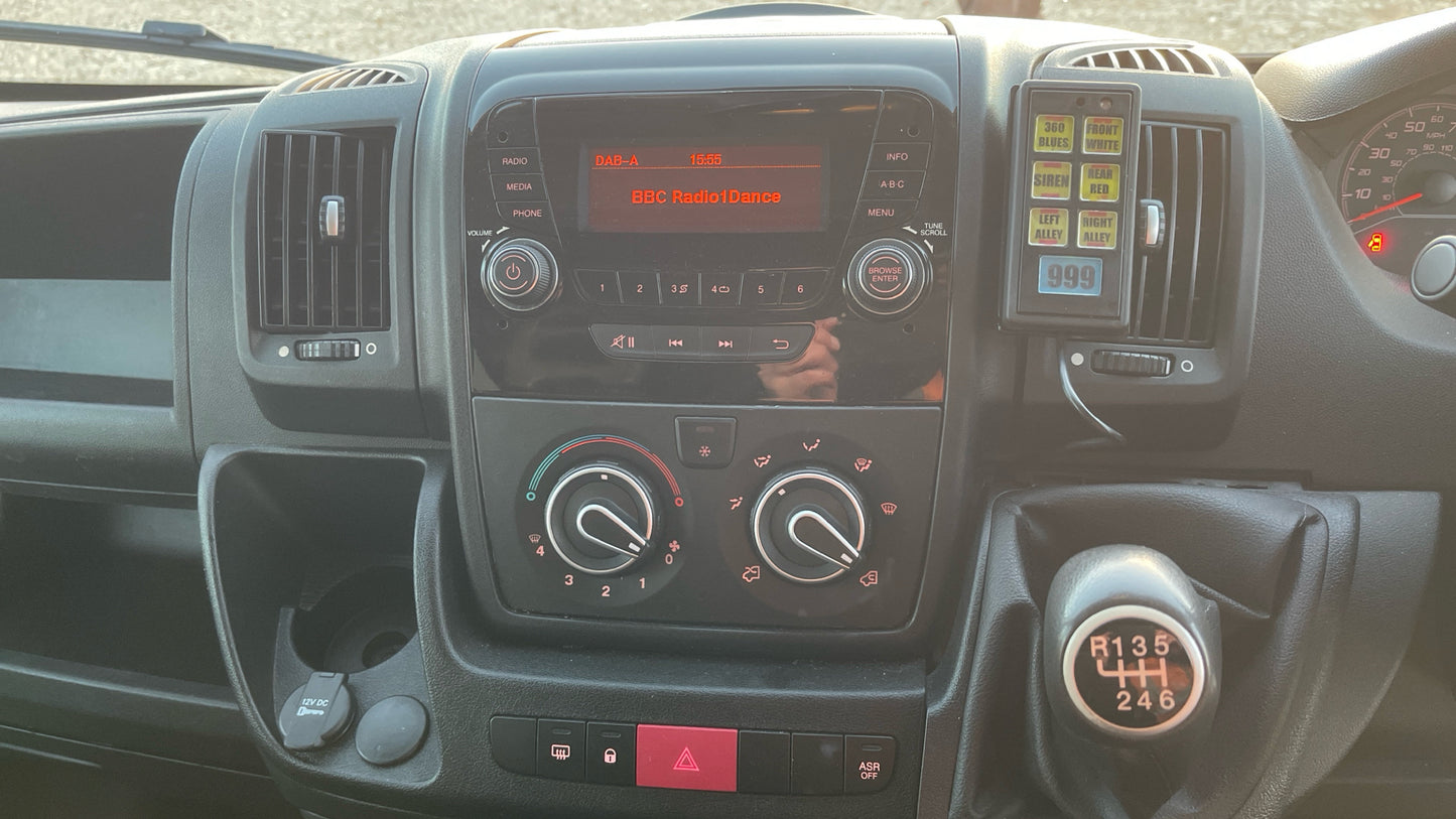 Peugeot Boxer 2.0 BlueHDi 335 L3 H2 Euro 6 Combi Van – 2018 (YJ18 FLP)