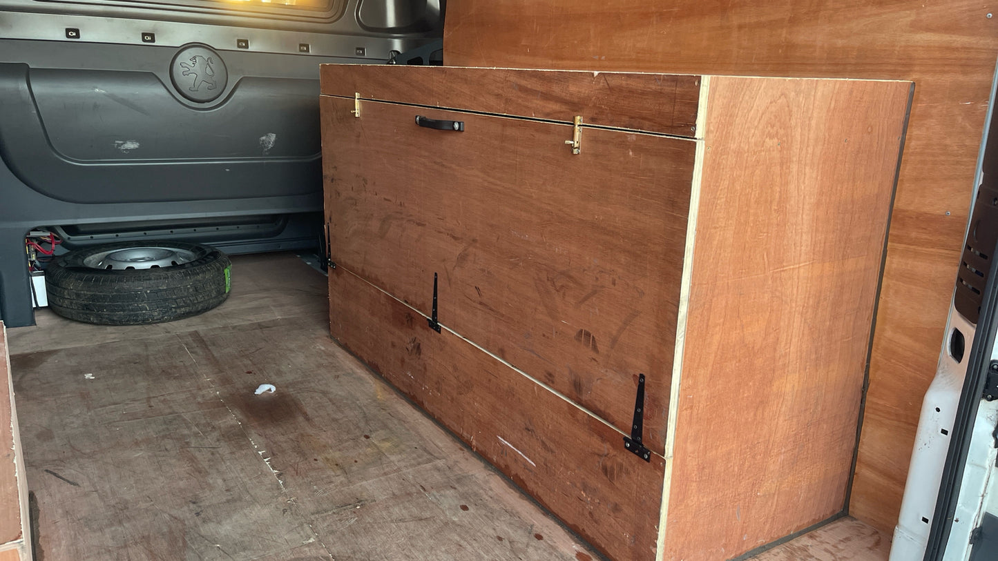 Peugeot Boxer 2.0 BlueHDi 335 L3 H2 Euro 6 Combi Van – 2018 (YJ18 FLP)