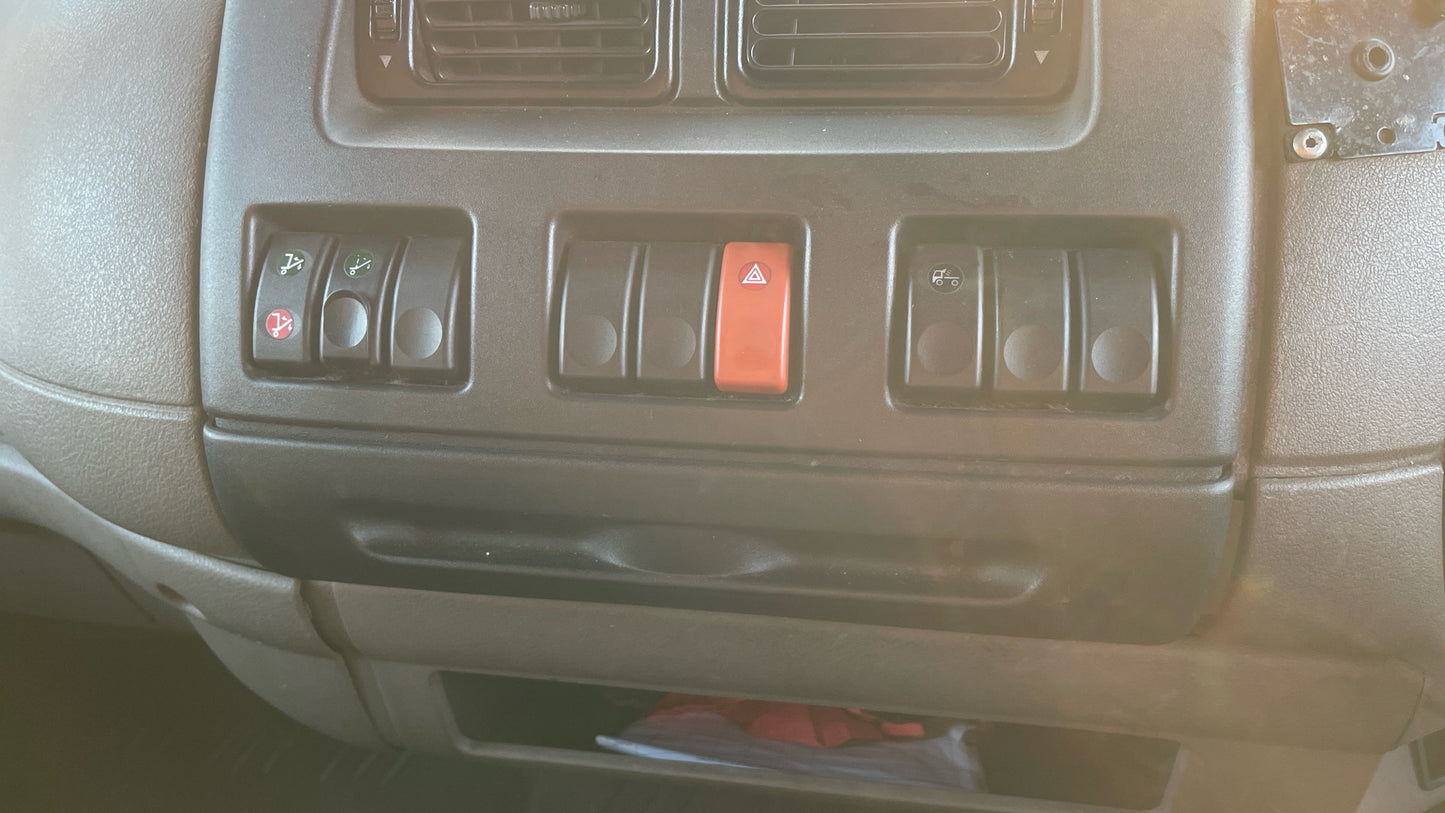 DAF LF45.140 Box Truck – 2013 (PE63 NHV)