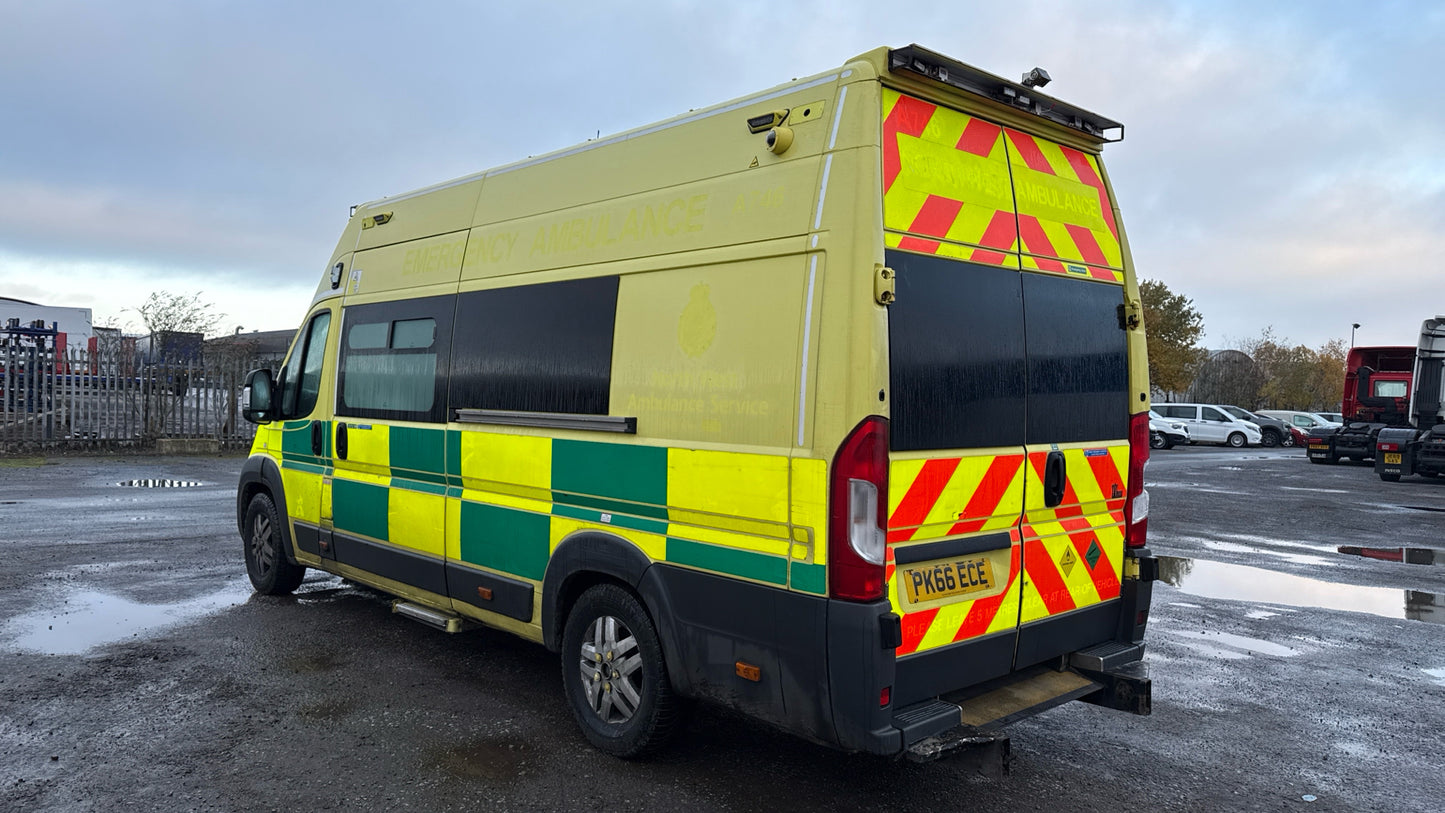 Fiat Ducato 42 MultiJet II Ambulance Decommissioned Van – 2017 (PK66 ECE)