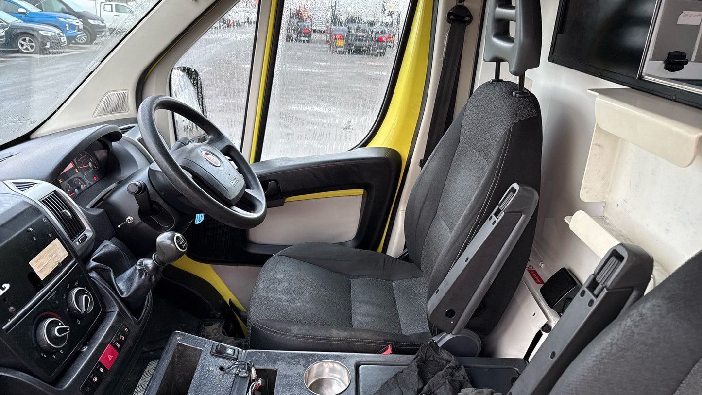 Fiat Ducato 42 MultiJet II Ambulance Decommissioned Van – 2017 (PK66 ECE)