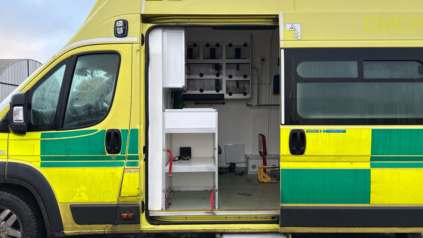 Fiat Ducato 42 MultiJet II Ambulance Decommissioned Van – 2017 (PK66 ECE)
