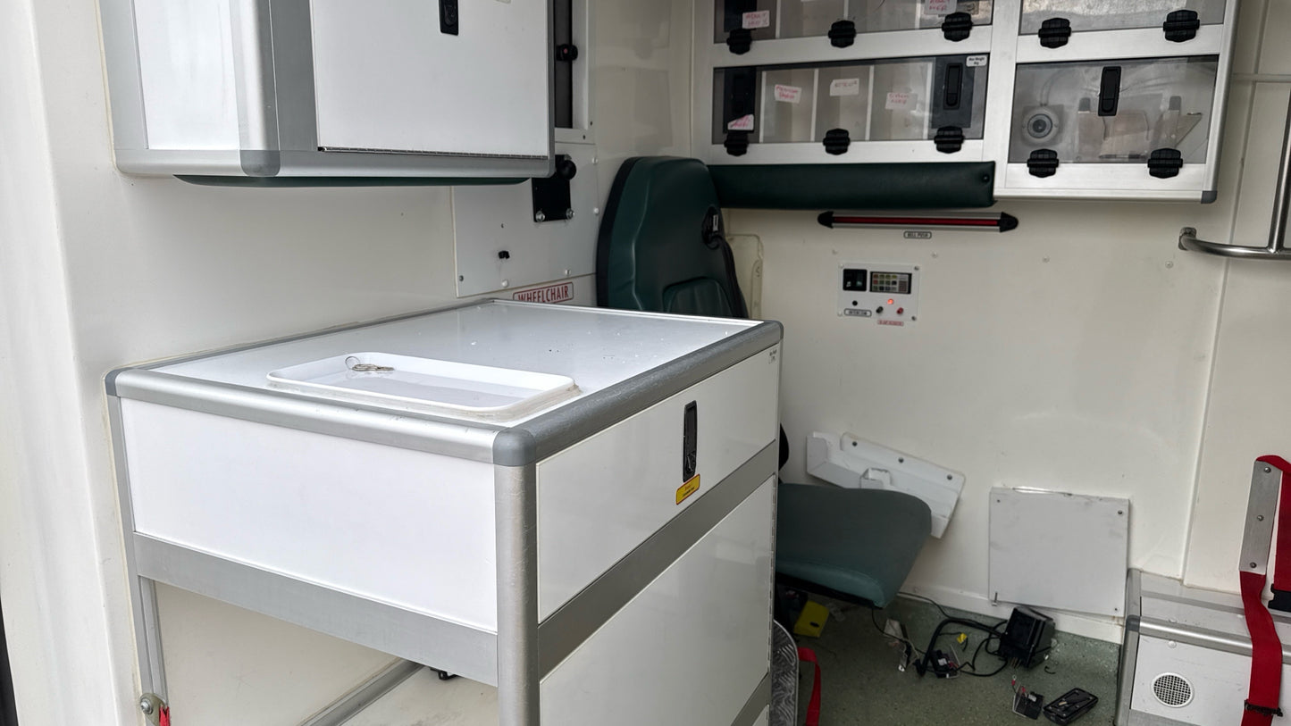 Fiat Ducato 42 MultiJet II Ambulance Decommissioned Van – 2017 (PK66 ECE)