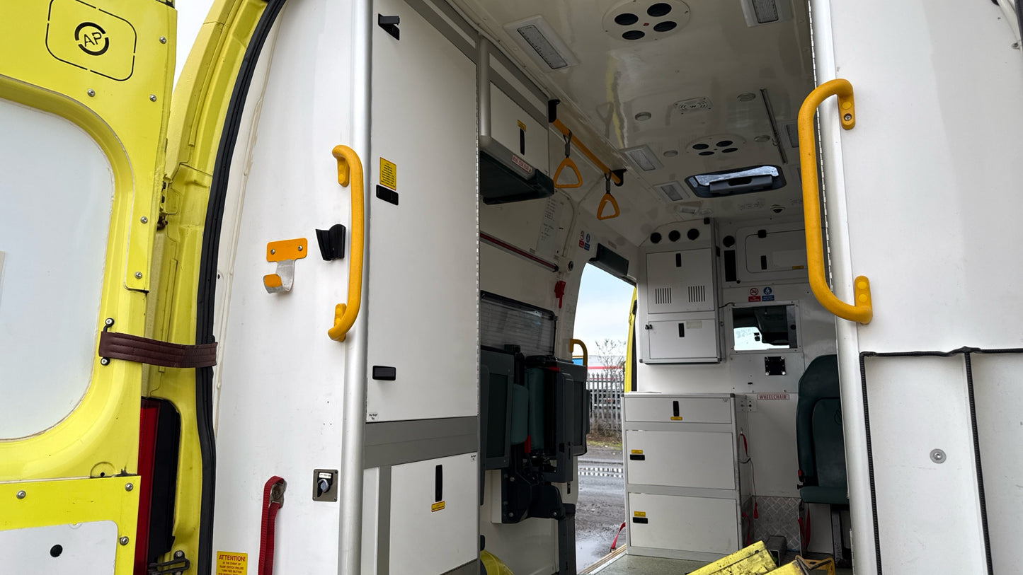 Fiat Ducato 42 MultiJet II Ambulance Decommissioned Van – 2017 (PK66 ECE)