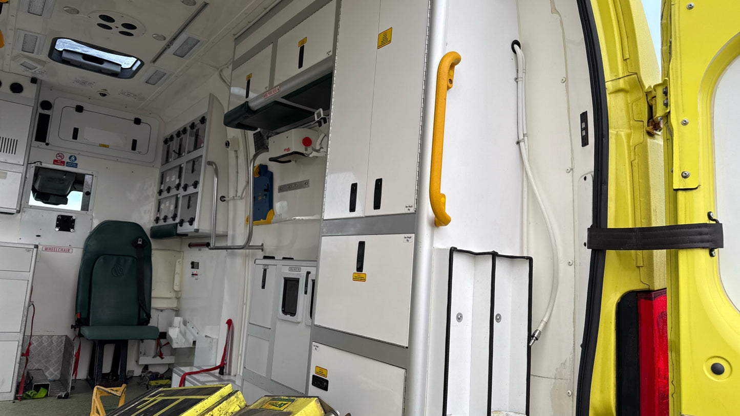 Fiat Ducato 42 MultiJet II Ambulance Decommissioned Van – 2017 (PK66 ECE)