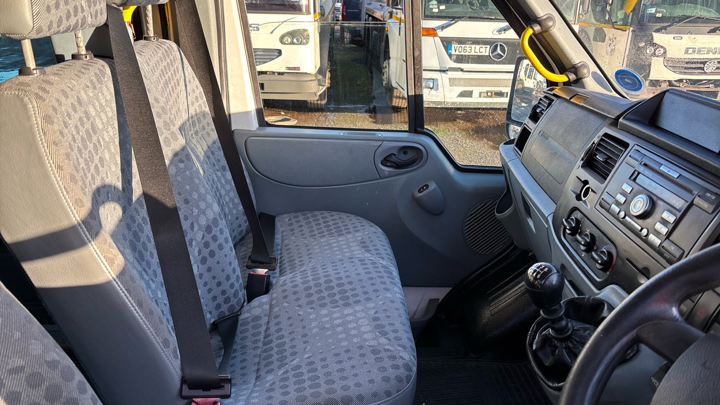 Ford Transit 2.4 TDCi 430 Duratorq RWD L4 H2 Minibus – 2009